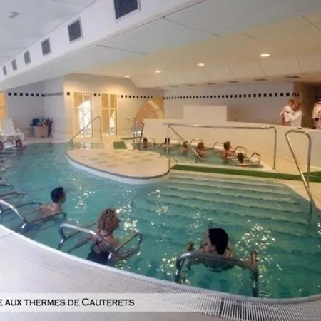 Cauterets, 3 Pieces, 6 Personnes - Fr-1-401-99 * Cauterets